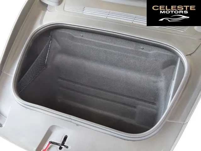 PORSCHE 911 Cabriolet 2025 — photo 6 sur 8