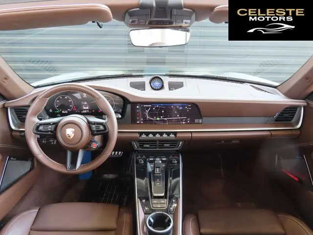 PORSCHE 911 Cabriolet 2025 — photo 7 sur 8