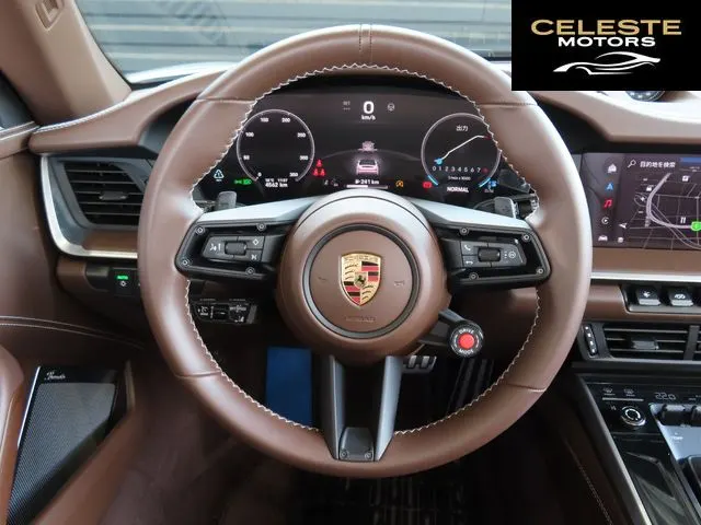 PORSCHE 911 Cabriolet 2025 — photo 8 sur 8