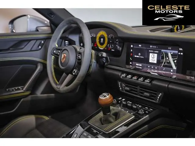 PORSCHE 911 Cabriolet 2025 — photo 6 sur 8