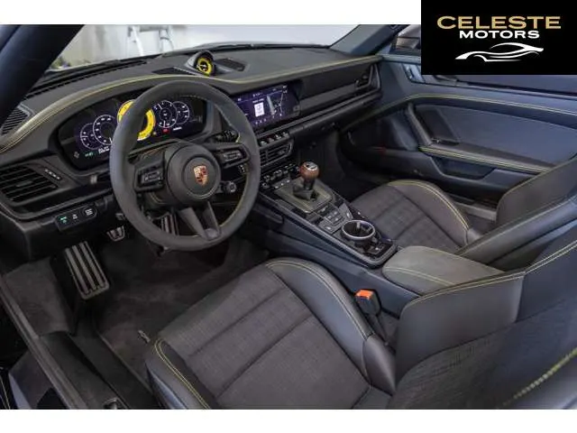 PORSCHE 911 Cabriolet 2025 — photo 7 sur 8