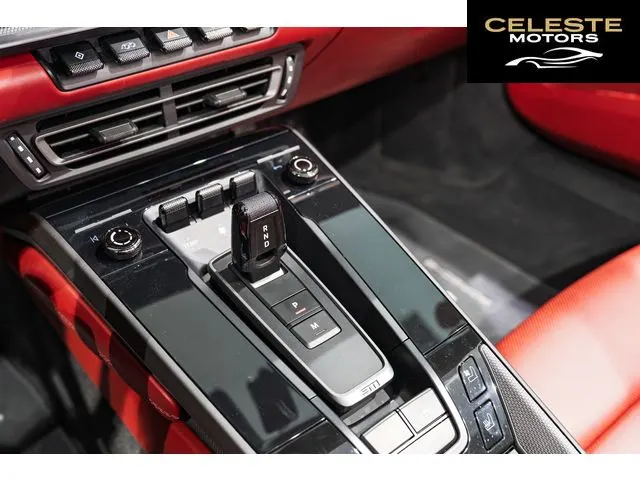 PORSCHE 911 Cabriolet 2021 — photo 3 sur 8
