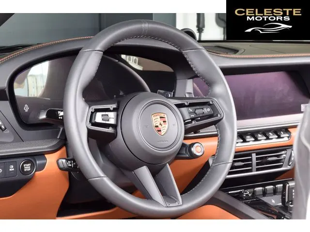 PORSCHE 911 Cabriolet 2025 — photo 5 sur 8
