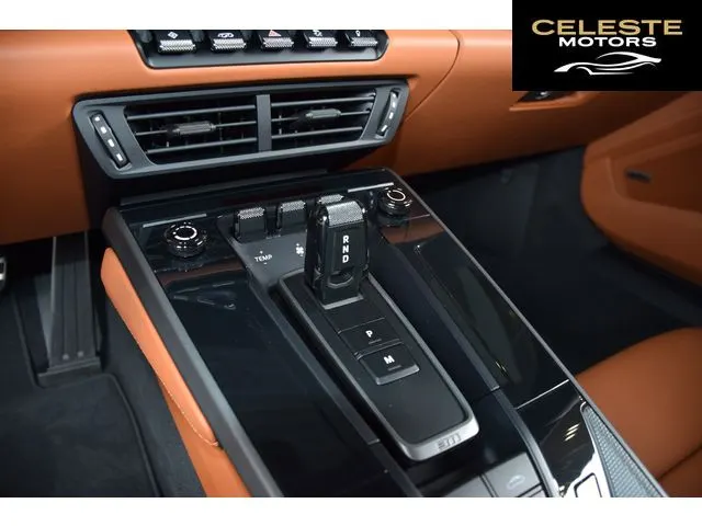 PORSCHE 911 Cabriolet 2025 — photo 8 sur 8