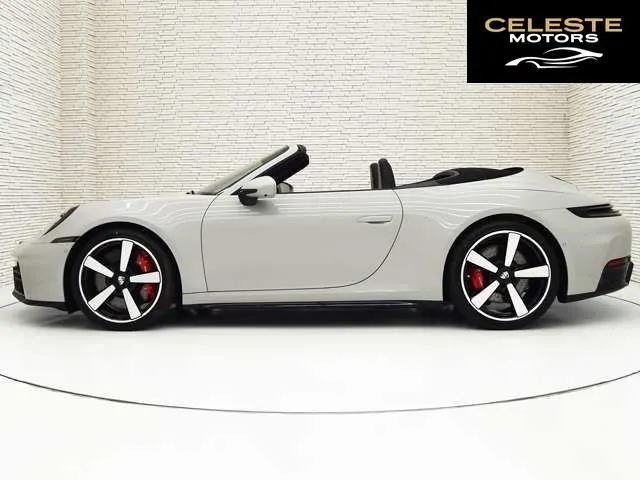 PORSCHE 911 Cabriolet 2025 — photo 2 sur 8