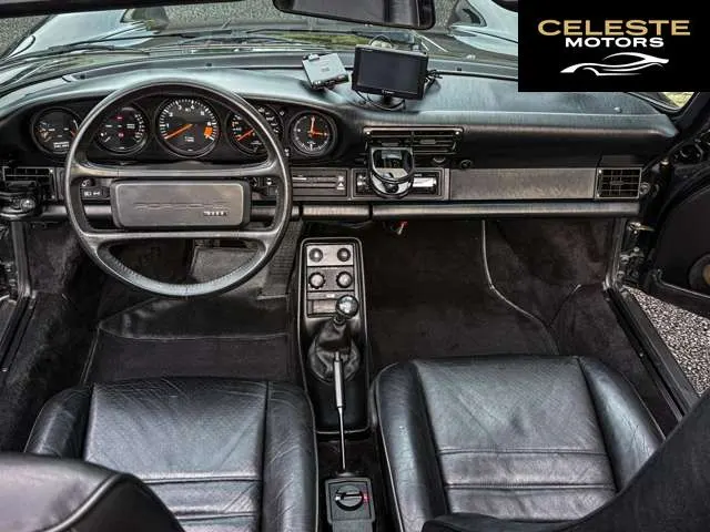 PORSCHE 911 Cabriolet 1988 — photo 8 sur 8