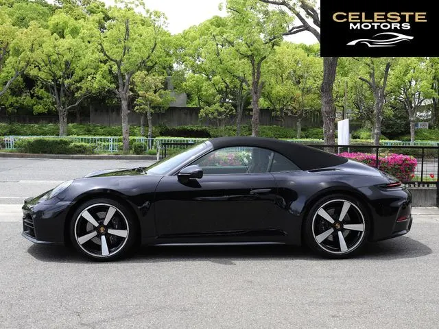 PORSCHE 911 Cabriolet 2024 — photo 3 sur 8