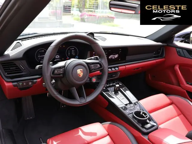 PORSCHE 911 Cabriolet 2024 — photo 8 sur 8