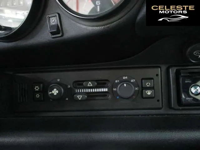 PORSCHE 911 Cabriolet 1996 — photo 5 sur 8