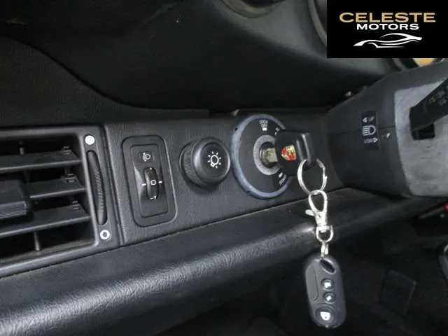 PORSCHE 911 Cabriolet 1996 — photo 7 sur 8