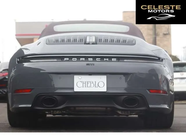 PORSCHE 911 Cabriolet 2025 — photo 2 sur 8