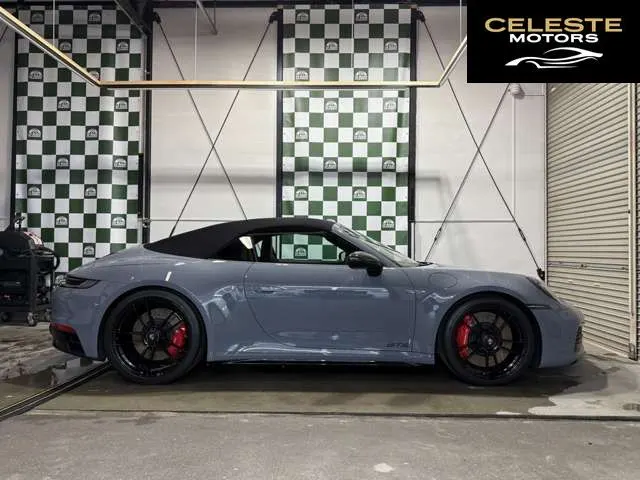 PORSCHE 911 Cabriolet 2023 — photo 3 sur 8