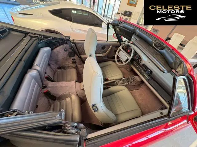 PORSCHE 911 Cabriolet 1994 — photo 8 sur 8