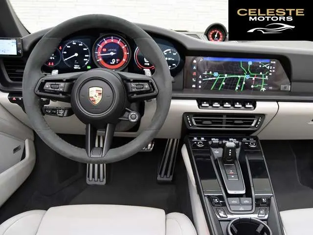 PORSCHE 911 Cabriolet 2023 — photo 8 sur 8