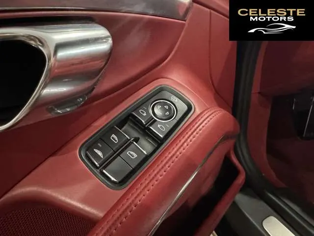 PORSCHE 911 Cabriolet 2012 — photo 7 sur 8