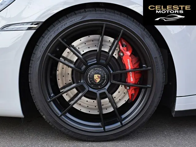 PORSCHE 911 Cabriolet 2024 — photo 3 sur 8