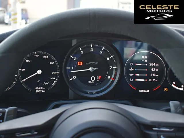 PORSCHE 911 Cabriolet 2024 — photo 4 sur 8