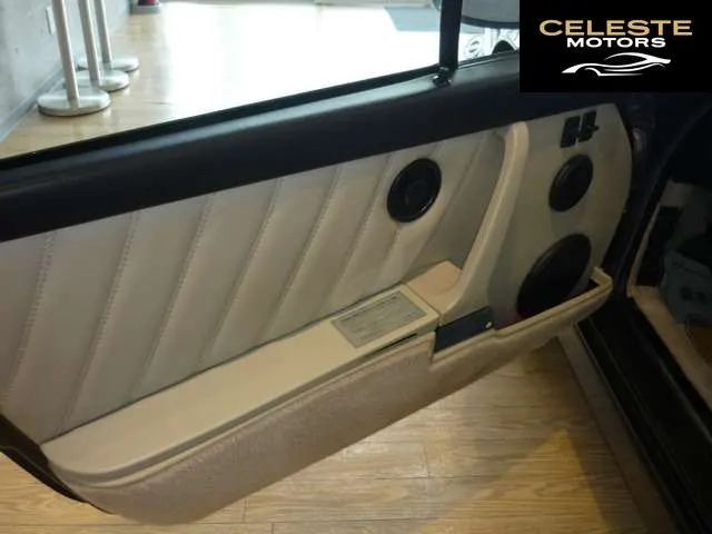 PORSCHE 911 Cabriolet 1990 — photo 2 sur 8