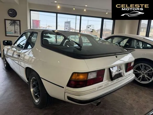 PORSCHE 924 1981 — photo 3 sur 8
