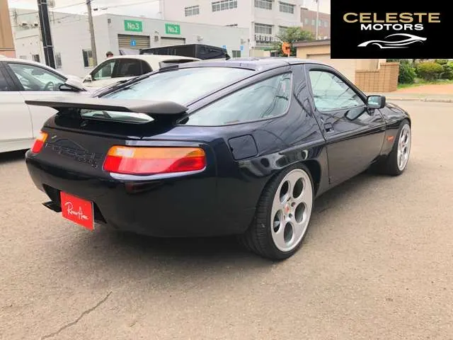 PORSCHE 928 1990 — photo 8 sur 8