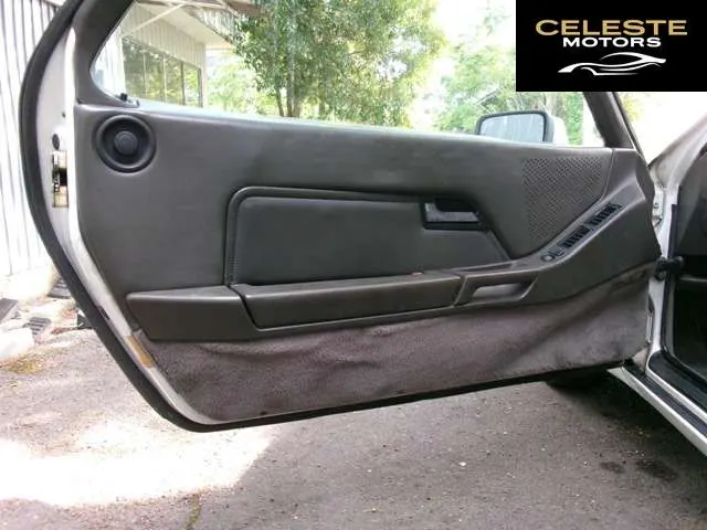 PORSCHE 928 1987 — photo 8 sur 8