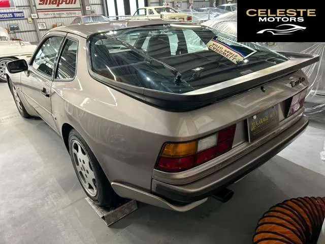 PORSCHE 944 1988 — photo 2 sur 8