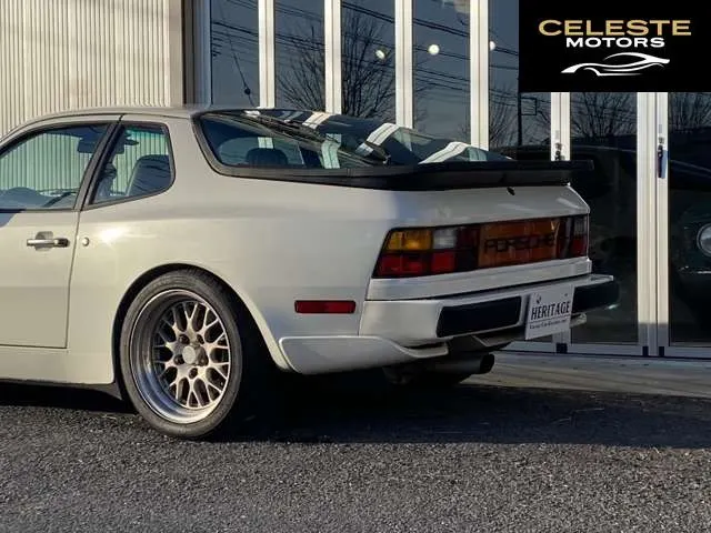 PORSCHE 944 1986 — photo 8 sur 8