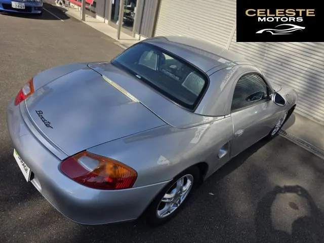 PORSCHE Boxster 1999 — photo 5 sur 8