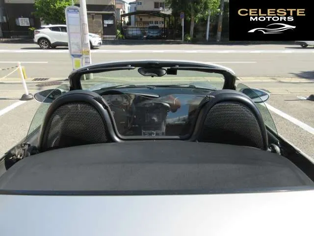 PORSCHE Boxster 2004 — photo 8 sur 8