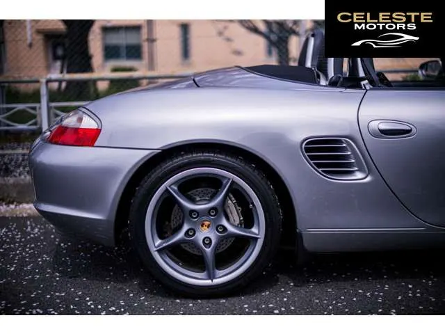 PORSCHE Boxster 2004 — photo 4 sur 8