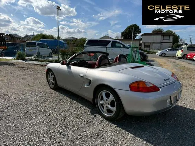 PORSCHE Boxster 1997 — photo 6 sur 8