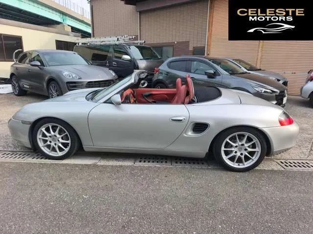 PORSCHE Boxster 1999 — photo 4 sur 8