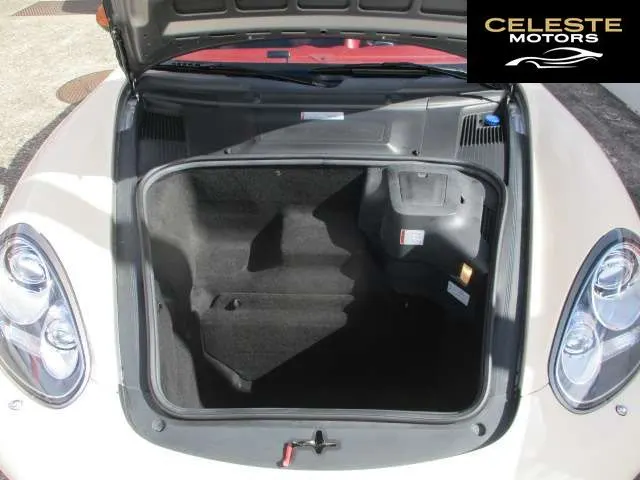 PORSCHE Boxster 2010 — photo 7 sur 8