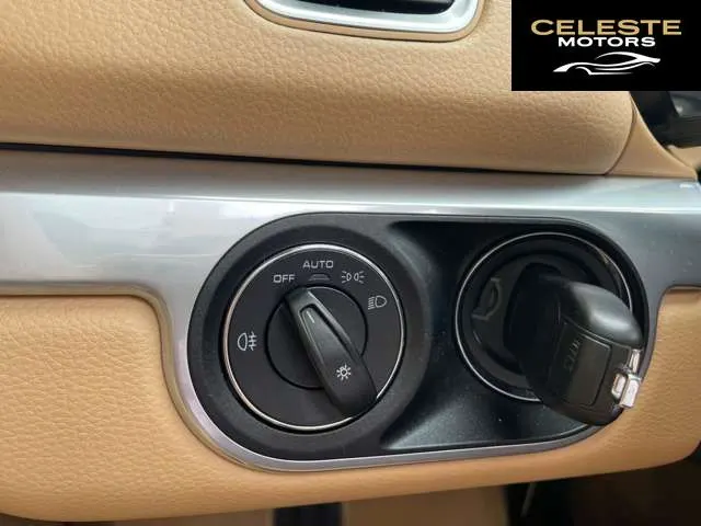 PORSCHE Boxster 2013 — photo 6 sur 8
