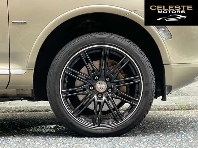 PORSCHE Cayenne 2006 — photo 8 sur 8