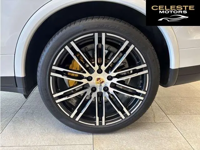 PORSCHE Cayenne 2017 — photo 6 sur 8