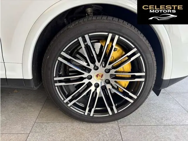 PORSCHE Cayenne 2017 — photo 8 sur 8