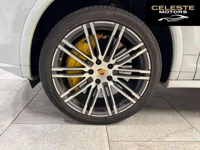 PORSCHE Cayenne 2015 — photo 5 sur 8