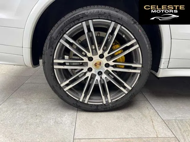 PORSCHE Cayenne 2015 — photo 7 sur 8