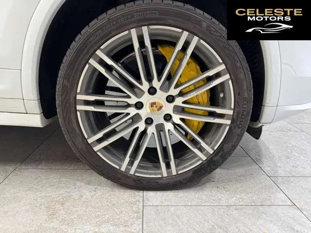 PORSCHE Cayenne 2015 — photo 8 sur 8