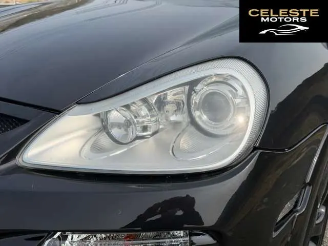 PORSCHE Cayenne 2011 — photo 8 sur 8
