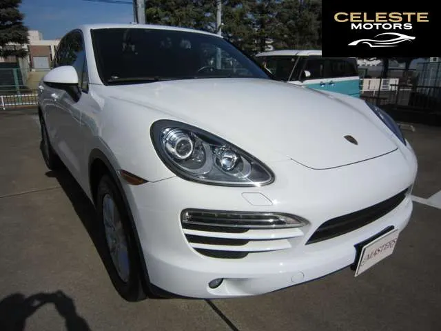 PORSCHE Cayenne 2012 — photo 2 sur 8