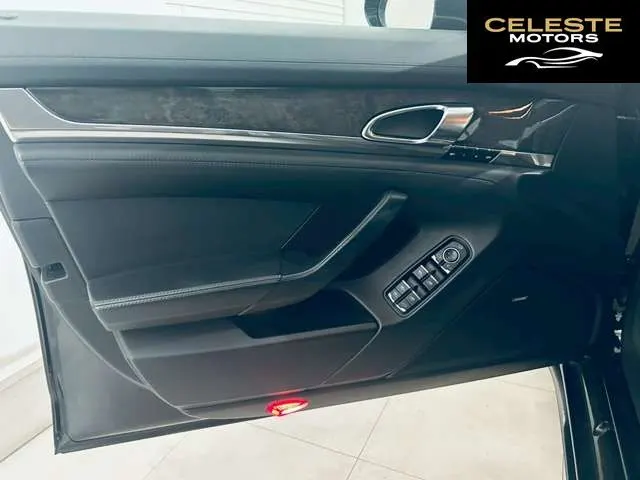 PORSCHE Panamera 2012 — photo 2 sur 8