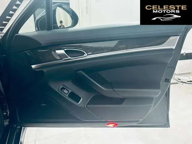 PORSCHE Panamera 2012 — photo 5 sur 8