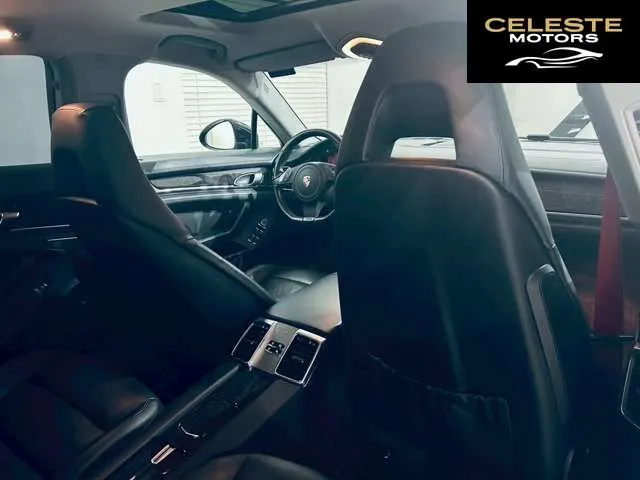 PORSCHE Panamera 2012 — photo 6 sur 8