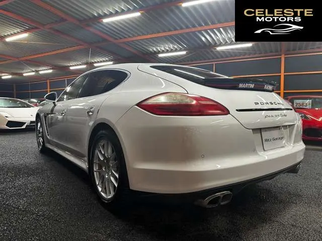 PORSCHE Panamera 2011 — photo 2 sur 8