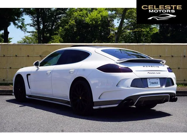 PORSCHE Panamera 2010 — photo 4 sur 8
