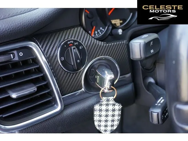 PORSCHE Panamera 2010 — photo 6 sur 8