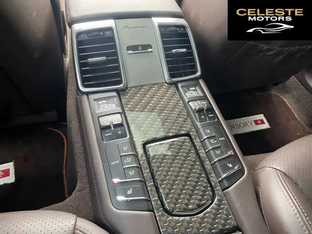 PORSCHE Panamera 2012 — photo 7 sur 8