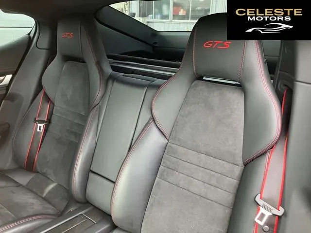 PORSCHE Panamera 2015 — photo 8 sur 8